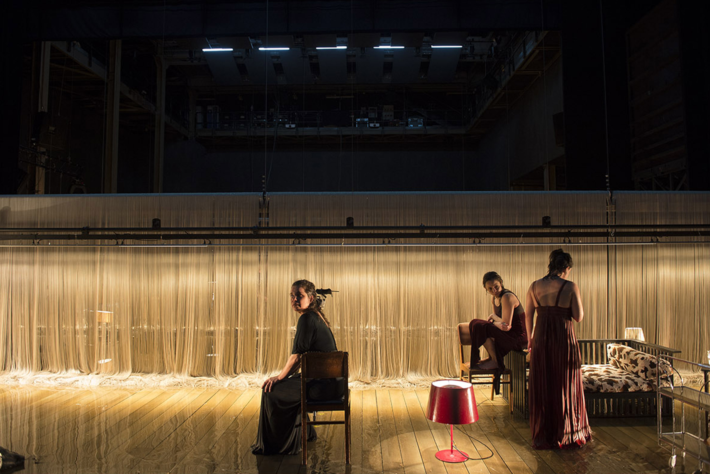 Saison 2018-19 Théatre de l'OdeonITHAQUE Our Odyssey 1 by Christiane Jatahy  inspired by Homer’s work with Karim Bel Kacem, Julia Bernat, Cédric Eeckhout, Stella Rabello, Matthieu Sampeur, Isabel Teixeira